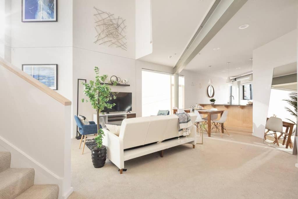 Upscale 3Br Penthouse By Cozysuites Indianapolis Buitenkant foto