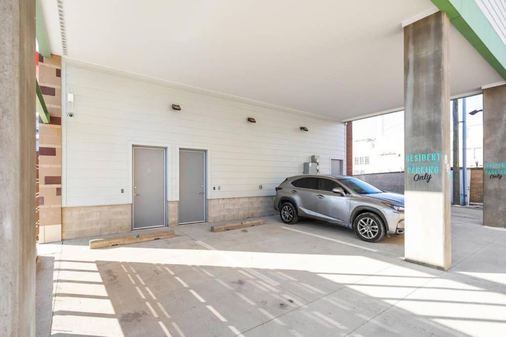 Upscale 3Br Penthouse By Cozysuites Indianapolis Buitenkant foto